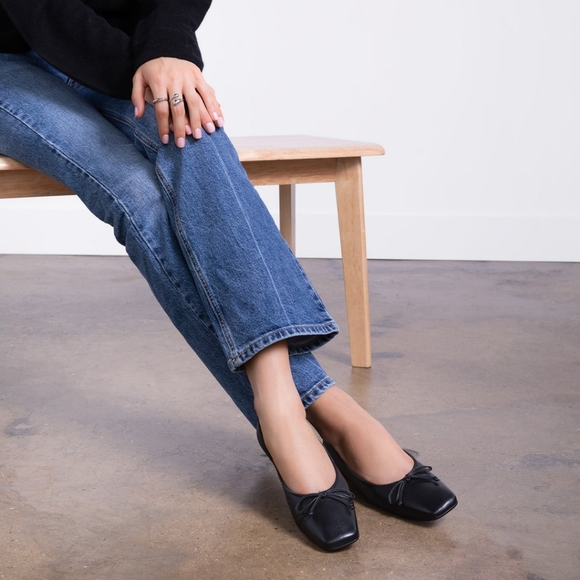 M. Gemi The Danza Black Leather Ballet Flats - Picture 13 of 13